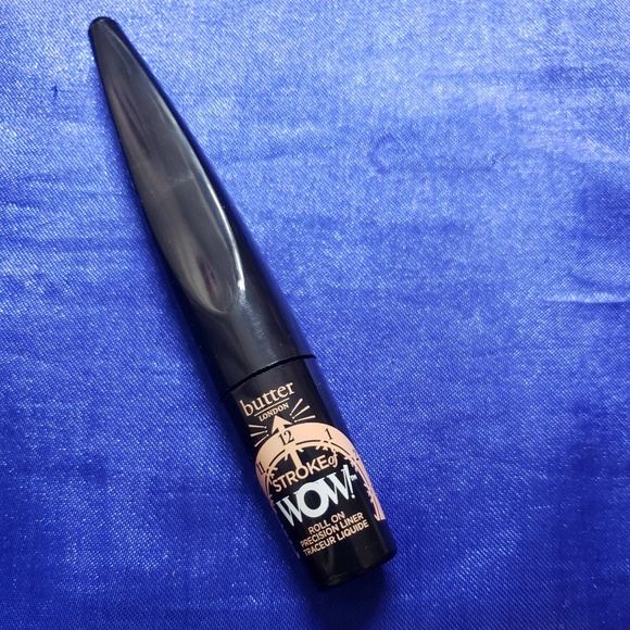 Eyeliner Nails Eyelashes Make-Up Bundle - Picture 2 of 6